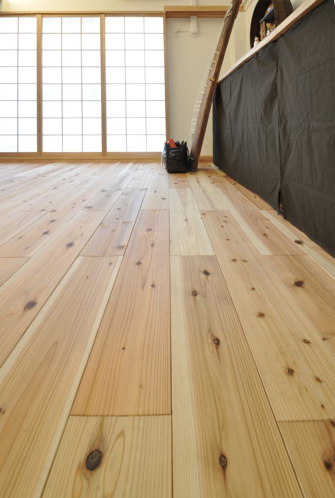 LL45マンション用無垢フローリング 杉150㎜巾 節有 オイル塗装
