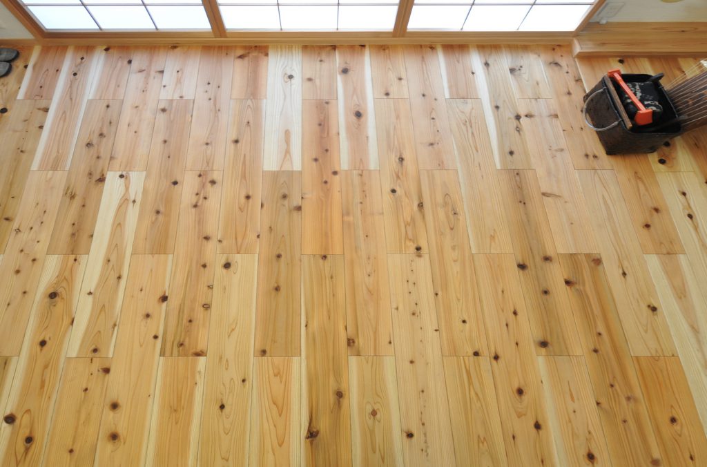 LL45マンション用無垢フローリング 杉150㎜巾 節有 オイル塗装