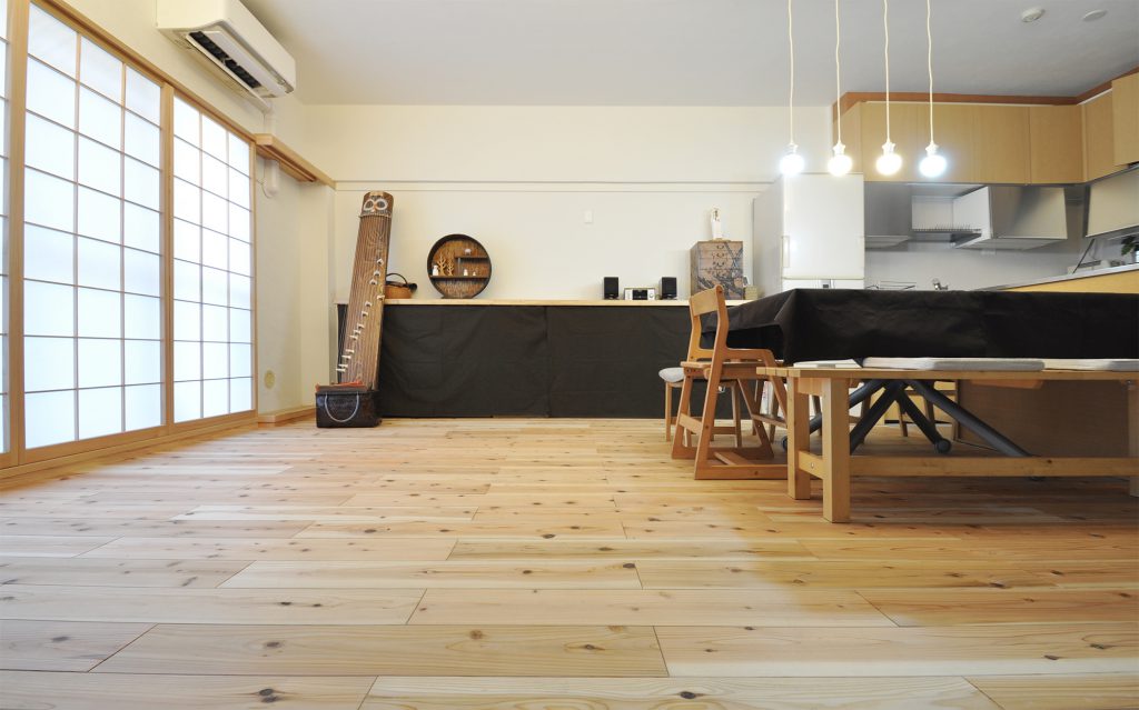 LL45マンション用無垢フローリング 杉150㎜巾 節有 オイル塗装