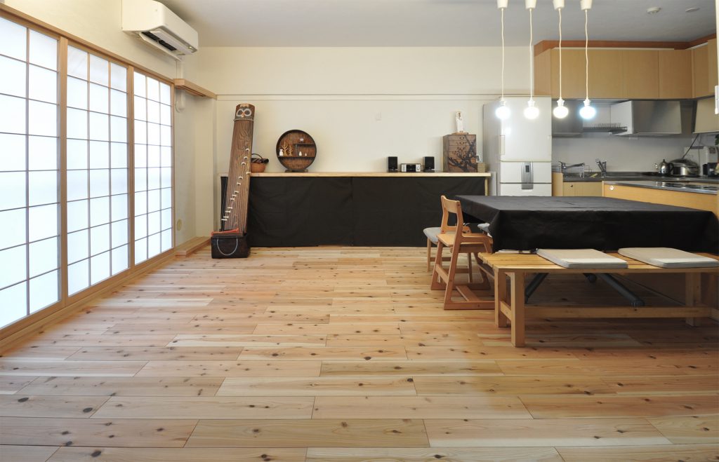 LL45マンション用無垢フローリング 杉150㎜巾 節有 オイル塗装
