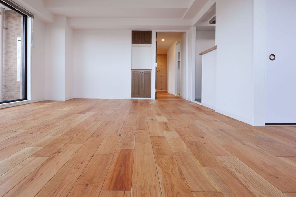 【小さな大工さん】　ブラックチェリー(桜)　2380×235×30㎜　人乾材　DIY　17番