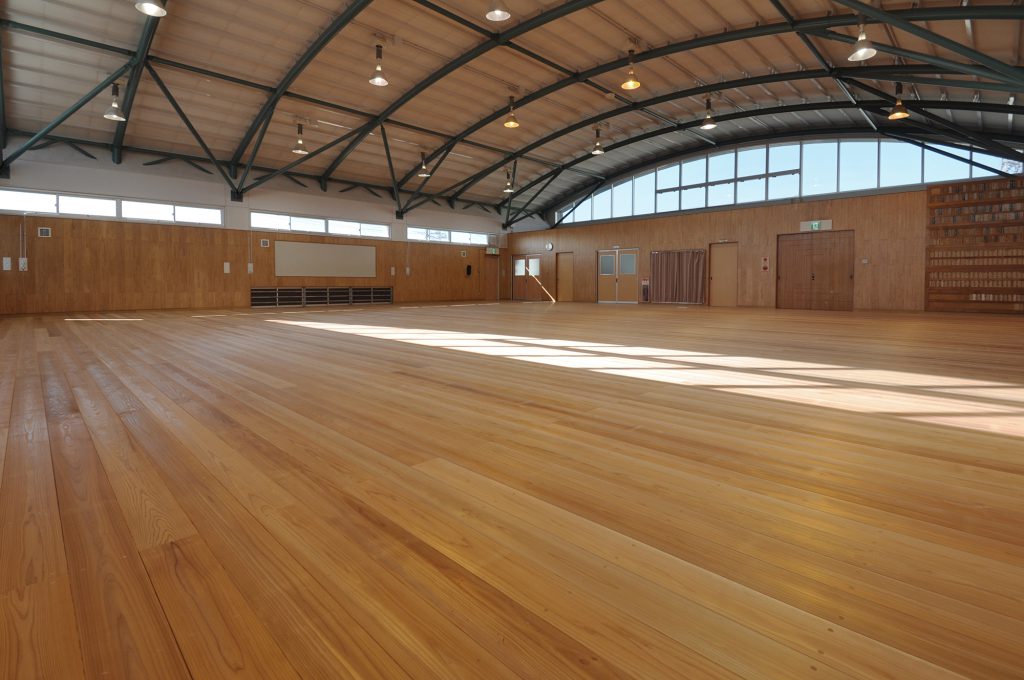 栃木県矢板中央高等学校剣道場床工事