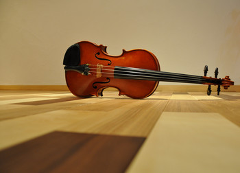 バイオリン