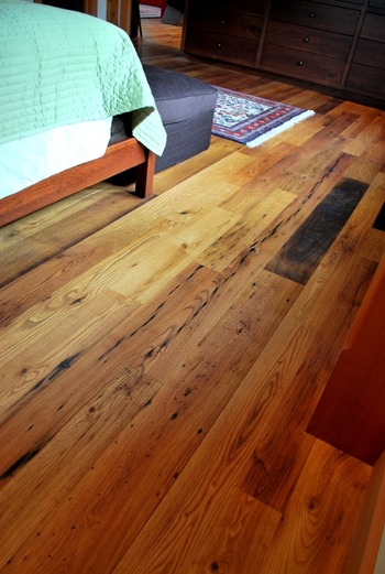 chestnut_flooring_detail