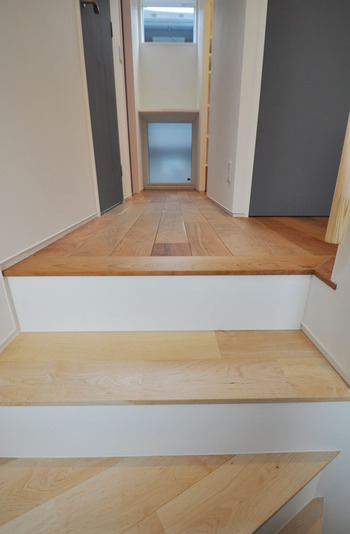 シルキーメイプル階段材 (1)