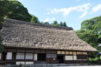 土居家　茅葺き