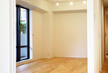 埼玉県のマンションの寝室にご採用頂いた針葉樹ノーザンラーチの画像（品番：NR-03）