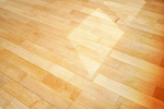硬い木材のカエデ 無垢フローリング 寝室施工事例（品番：SM-13） 絹の様な木肌
